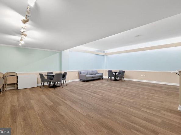 5340 Holmes Run Parkway 1008, Alexandria VA 22304