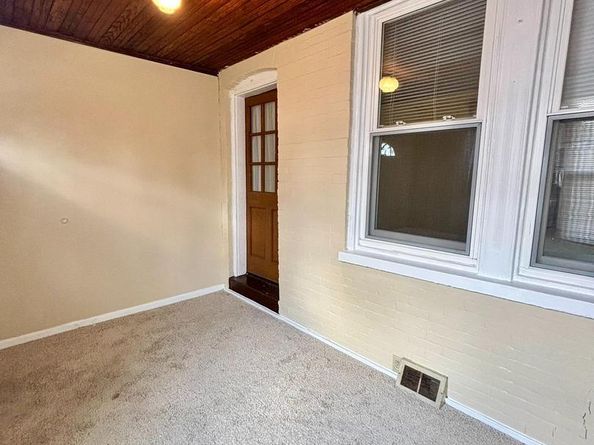 370 Amosland Road, Holmes PA 19043