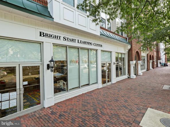 171 Barrett Place, Alexandria VA 22304