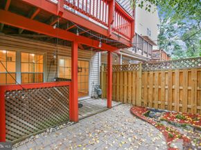 171 Barrett Place, Alexandria VA 22304