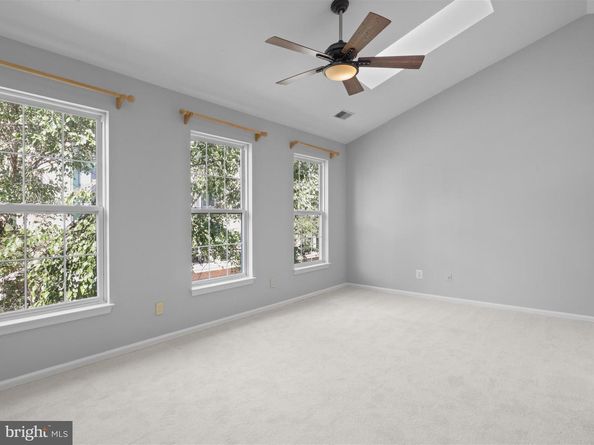 171 Barrett Place, Alexandria VA 22304