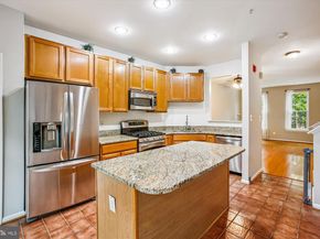 171 Barrett Place, Alexandria VA 22304