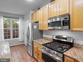 171 Barrett Place, Alexandria VA 22304