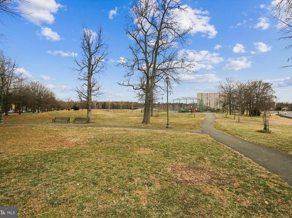 171 Barrett Place, Alexandria VA 22304