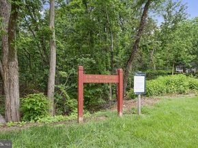 171 Barrett Place, Alexandria VA 22304