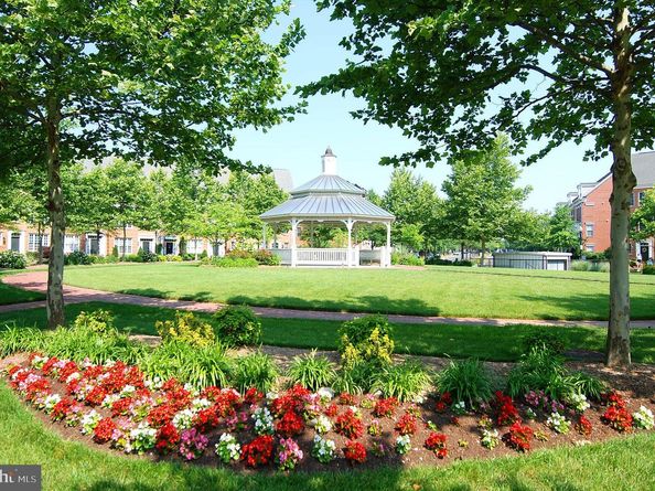 171 Barrett Place, Alexandria VA 22304