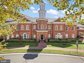 171 Barrett Place, Alexandria VA 22304