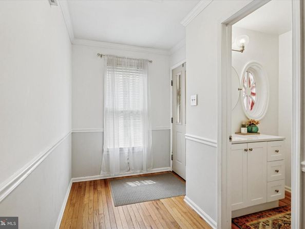 32 Main Street, Chesterbrook PA 19087