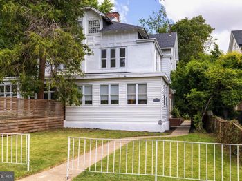 4845 Pulaski Avenue