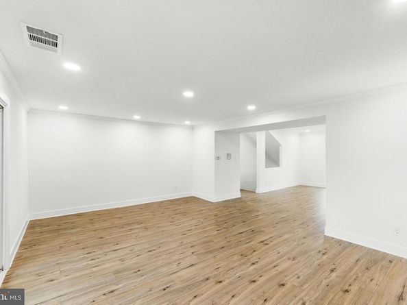 5008 N Convent Lane 276, Philadelphia PA 19114