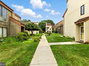 5008 N Convent Lane 276, Philadelphia PA 19114