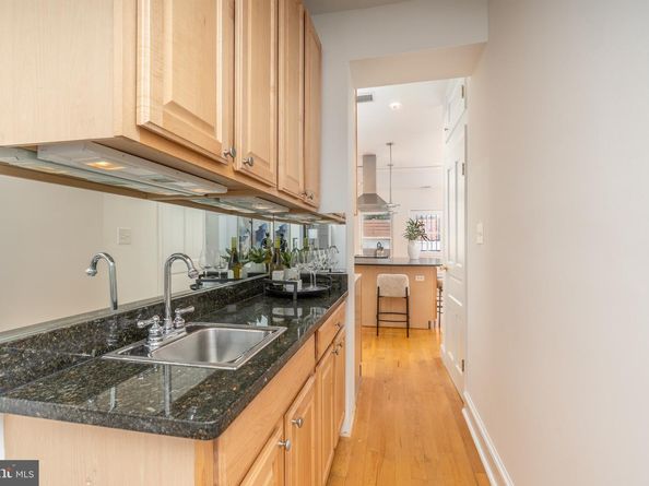 1683 35TH Street NW, Washington DC 20007