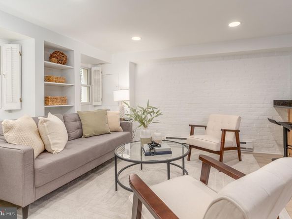 1683 35TH Street NW, Washington DC 20007