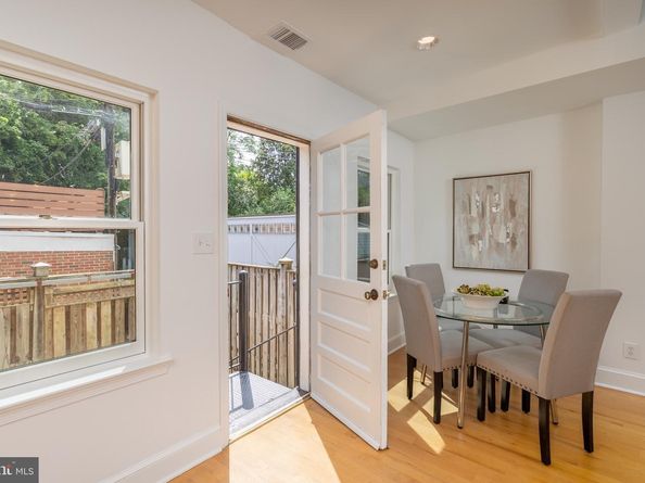 1683 35TH Street NW, Washington DC 20007