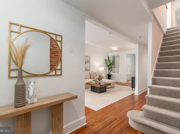 1683 35TH Street NW, Washington DC 20007