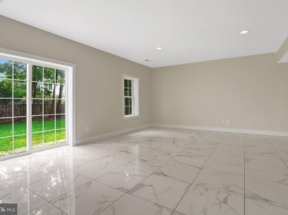 3803 Bell Manor Court, Falls Church VA 22041