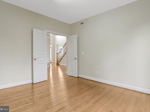3803 Bell Manor Court, Falls Church VA 22041