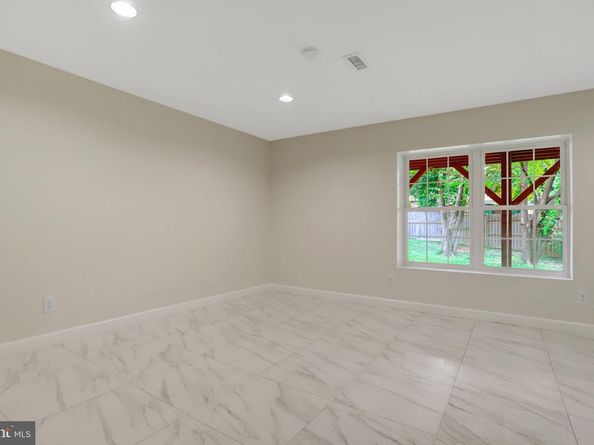3803 Bell Manor Court, Falls Church VA 22041
