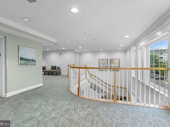 7011 Falls Reach Drive 205, Falls Church VA 22043