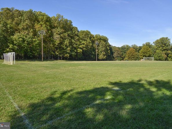 102 Moore Avenue SW, Vienna VA 22180