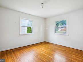 102 Moore Avenue SW, Vienna VA 22180