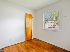 102 Moore Avenue SW, Vienna VA 22180