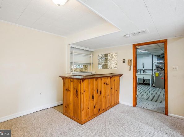 102 Moore Avenue SW, Vienna VA 22180
