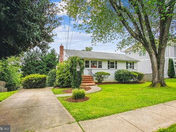 102 Moore Avenue SW