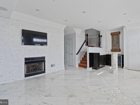 602 Fords Landing Way, Alexandria VA 22314