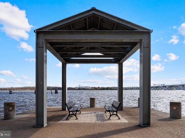 602 Fords Landing Way, Alexandria VA 22314