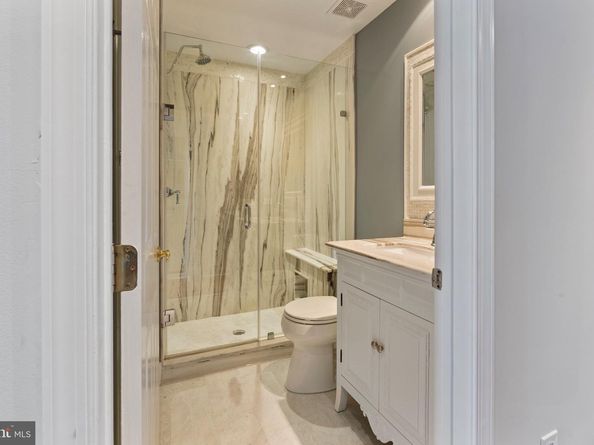 602 Fords Landing Way, Alexandria VA 22314