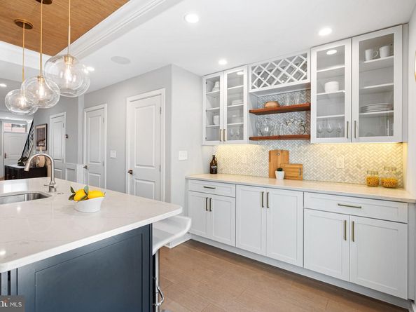 1830 Fitzwater Street, Philadelphia PA 19146