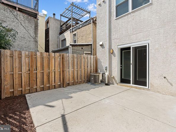 1830 Fitzwater Street, Philadelphia PA 19146