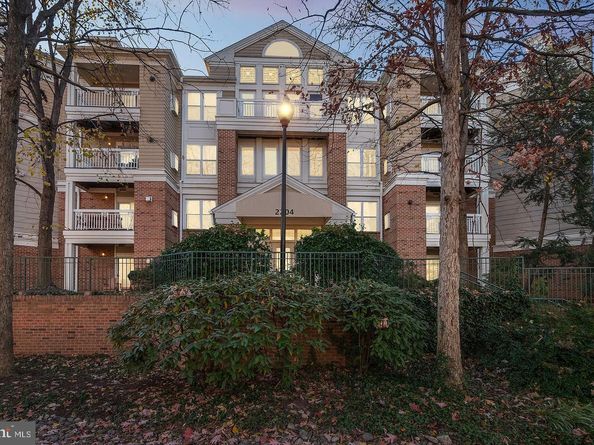 2204 Westcourt Lane 116, Herndon VA 20170