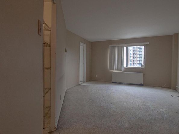 5340 Holmes Run Parkway 1003, Alexandria VA 22304