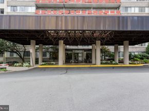 5340 Holmes Run Parkway 1003, Alexandria VA 22304