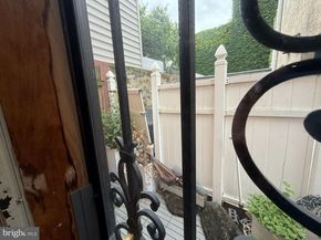 526 Montrose Street, Philadelphia PA 19147