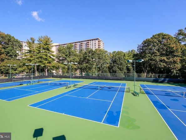 5225 Pooks Hill Road 1701N, Bethesda MD 20814