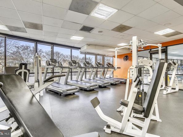 5225 Pooks Hill Road 1701N, Bethesda MD 20814