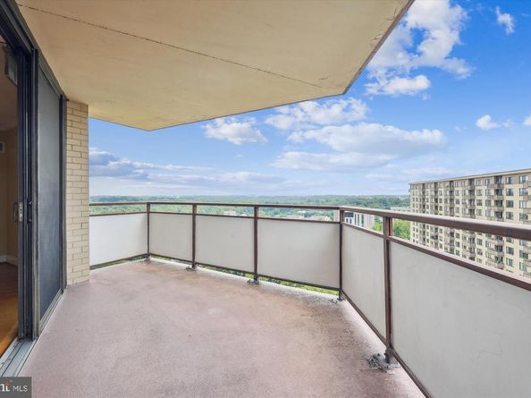 5225 Pooks Hill Road 1701N, Bethesda MD 20814