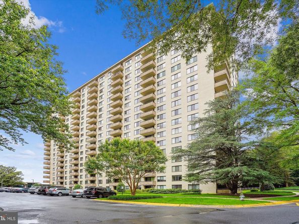 5225 Pooks Hill Road 1701N, Bethesda MD 20814