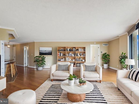 5225 Pooks Hill Road 1701N, Bethesda MD 20814