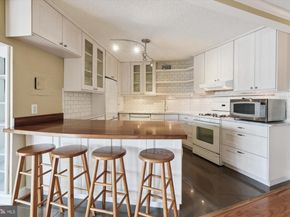 5225 Pooks Hill Road 1701N, Bethesda MD 20814