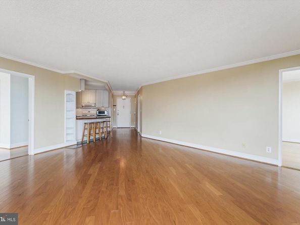 5225 Pooks Hill Road 1701N, Bethesda MD 20814