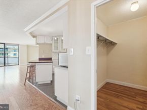 5225 Pooks Hill Road 1701N, Bethesda MD 20814