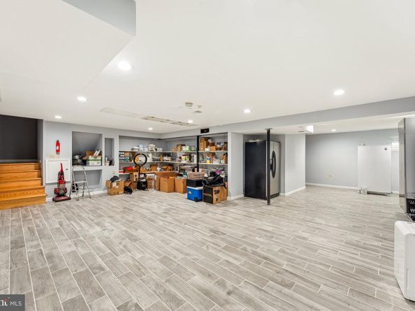 3015 Oregon Knolls Drive NW, Washington DC 20015