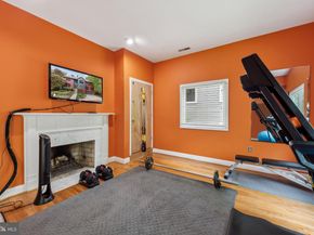 3015 Oregon Knolls Drive NW, Washington DC 20015