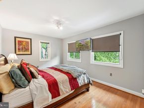 3015 Oregon Knolls Drive NW, Washington DC 20015