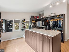 3015 Oregon Knolls Drive NW, Washington DC 20015