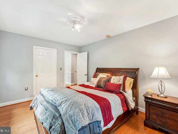 3015 Oregon Knolls Drive NW, Washington DC 20015
